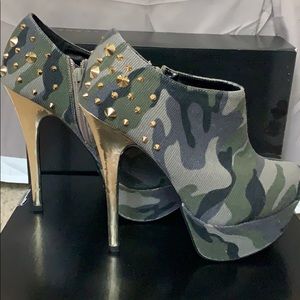 Camouflage Platform Heels